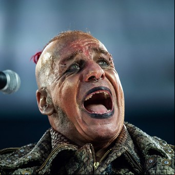 Tras el escándalo por abuso sexual, los fans alemanes de Rammstein revenden las entradas para no ir a sus shows