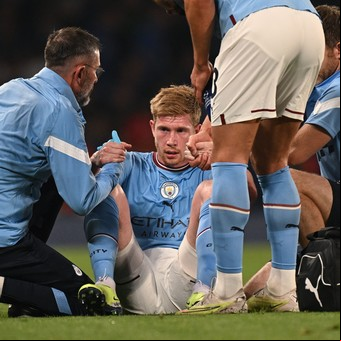 La maldición de Kevin De Bruyne: otra vez salió por lesión en una final de la Champions League
