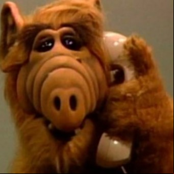 Quién era Michu Meszaros, el enigmático actor que estaba detrás del disfraz de Alf