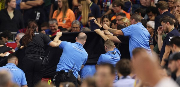 Un periodista murió mientras cubría la final de la Champions de handball en Alemania