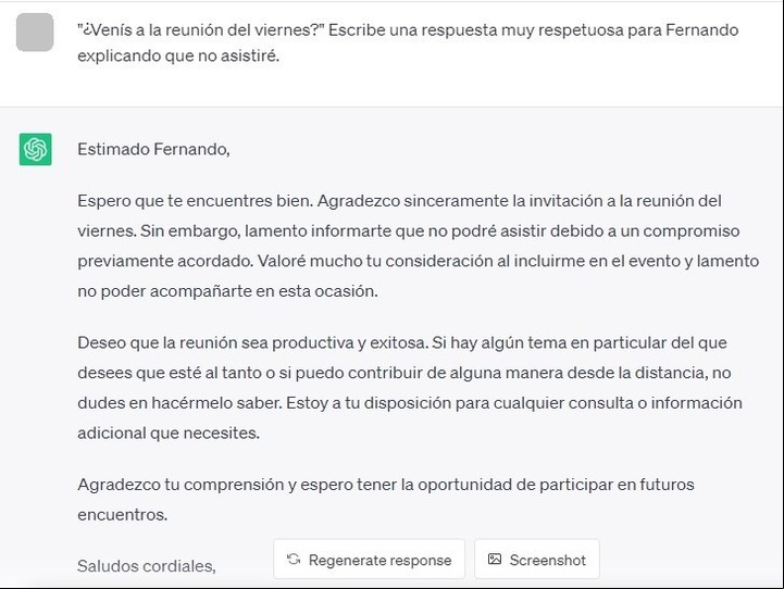 A partir de una indicación, el robot se encarga de construir todas las frases necesarias. Imagen: Captura.