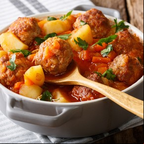 Guiso de albóndigas