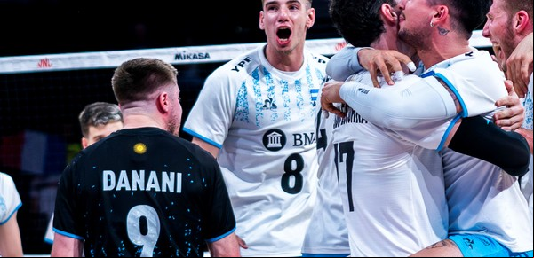 Agustín Loser, el 'muro' de la Selección de voley que se la juega en la Liga de las Naciones: "Siento que doy todo lo que tengo"