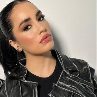 Lali Espósito se cansó y le contestó a un músico que aseguró que sus shows "son homosexualizantes"