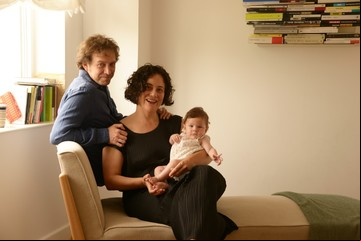 Mundos íntimos. Mi prioridad no era tener hijos, pero he sido madre con 44. Elegí vivir un embarazo tranquilo, sin obsesiones.