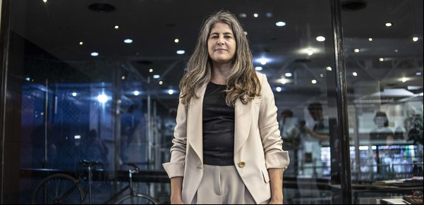 Selva Almada critica fuerte la política cultural del gobierno nacional