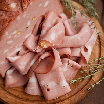 Mortadela: de qué está hecha y cómo producen los mejores exponentes del embutido que pasó de "berreta" a gourmet