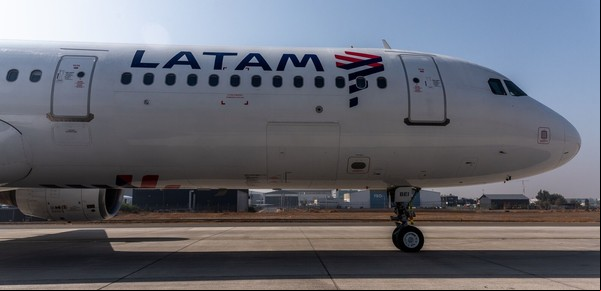 El piloto de un avión murió tras sufrir una descompensación en pleno vuelo