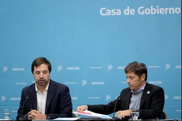 El gobierno de Axel Kicillof dijo que la atención médica a extranjeros seguirá siendo gratuita en Buenos Aires y aseguró que la medida de Javier Milei "sólo busca generar odio" 