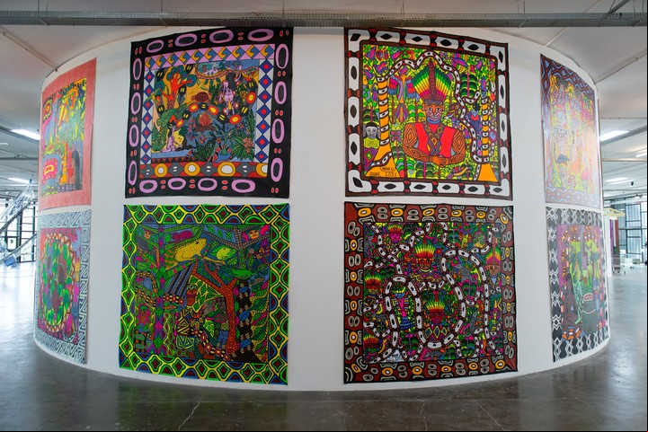 Vista de la 35° Bienal San Pablo, con el título "Coreografías de lo imposible".