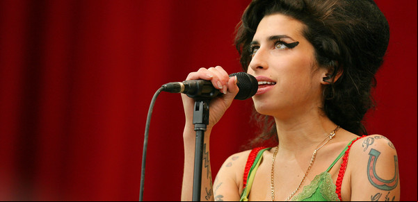 Furor por Amy Winehouse: sus músicos armaron una banda tributo y llenan teatros en todo el mundo