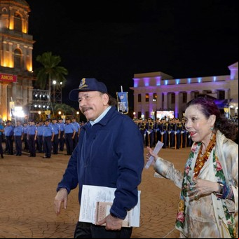 Duro cruce: Daniel Ortega calificó de "pinochetito" a Gabriel Boric y este lo acusó de dictador