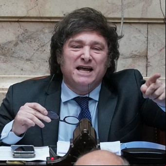 "Un impuesto inmundo": el discurso de Javier Milei cuando apoyó la reforma de Ganancias que ahora busca revertir