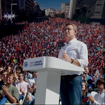 En Madrid, miles de personas se manifestaron contra una posible amnistía de Pedro Sánchez a los separatistas catalanes