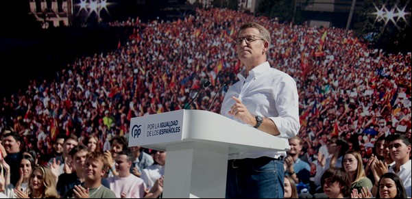 En Madrid, miles de personas se manifestaron contra una posible amnistía de Pedro Sánchez a los separatistas catalanes