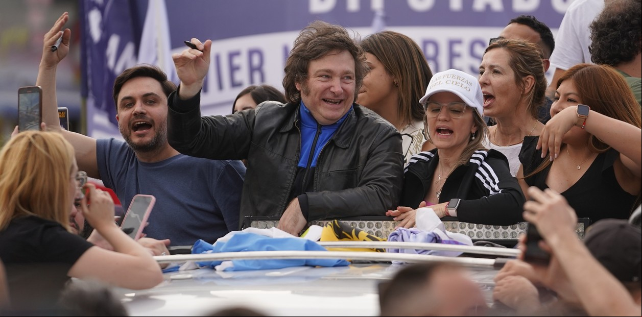 Sin esperar al PRO, los libertarios aceleran en Provincia: los 10 "mini jefes de campaña" y el rol de los Milei