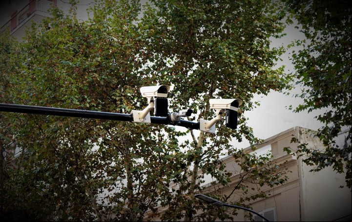 Las cámaras de fotomulta que detectan el uso del celular. Foto: GCBA.