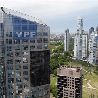 Milei habla de privatizar empresas estatales: quedan pocas joyas en el alhajero de la abuela