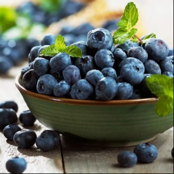 Qué beneficios tiene el arándano azul en nuestra salud