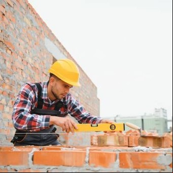 Cuánto cobra un albañil por día de trabajo y qué tener en cuenta antes de contratarlo