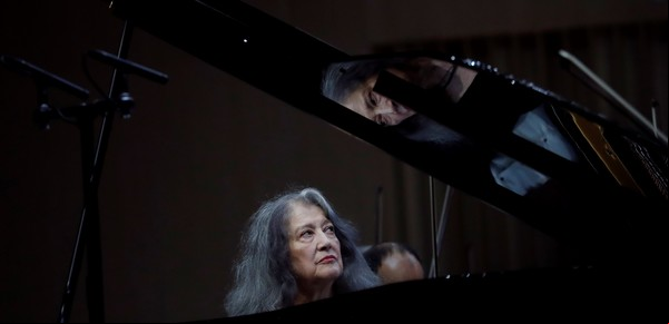 Balance 20 años. Éxito y sinsabores de esa genia llamada Martha Argerich (2022)