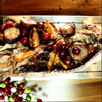 Cochinillo con cerezas