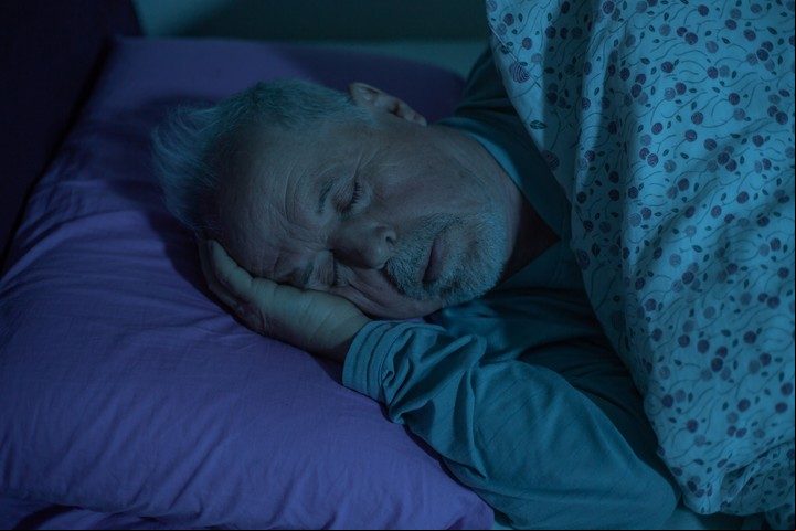 En la tercera edad, se pierde más reparadora del sueño. Foto Shutterstock.