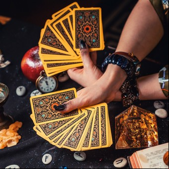 Tarot 2024: cuál es el arcano del año y qué mensaje oculto nos propone   