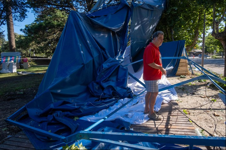 Fuertes destrozos en la zona (Foto: Télam)