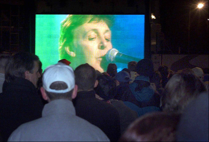 Paul McCartney volvió a The Cavern el 14 de diciembre de 1999. Foto AP