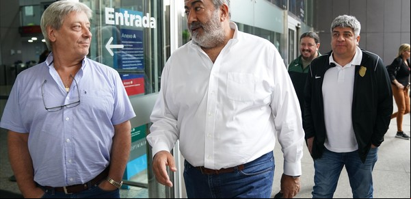 La CGT denunció "oscurantismo", reuniones afuera del Congreso y criticó el intento de cambiar la fecha de debate