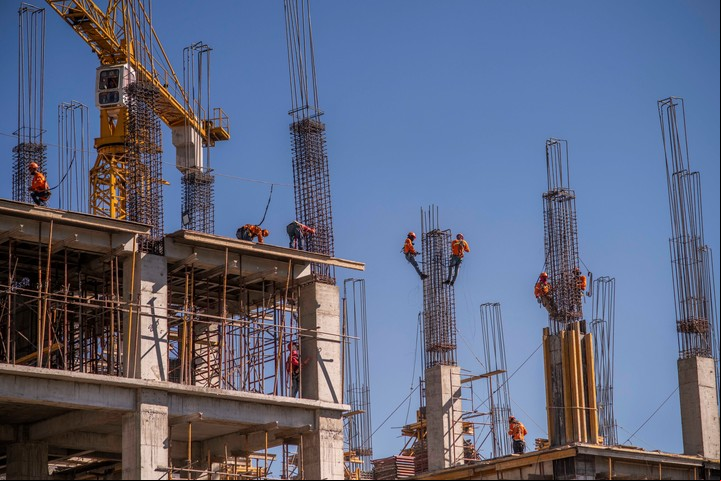 La construcción continúa sin cesar en Cayalá. Foto de Daniele Volpe.