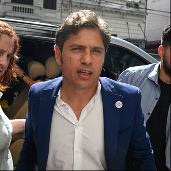 En medio de la ola de casos de inseguridad en la Provincia, Kicillof suspendió el lanzamiento de un frente "anti Milei"
