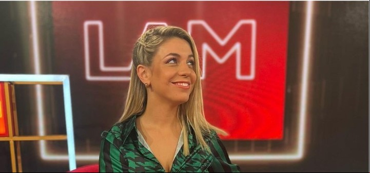 Maite Peñoñori inició su carrera en los medios como cronista de LAM. Luego pasó al .