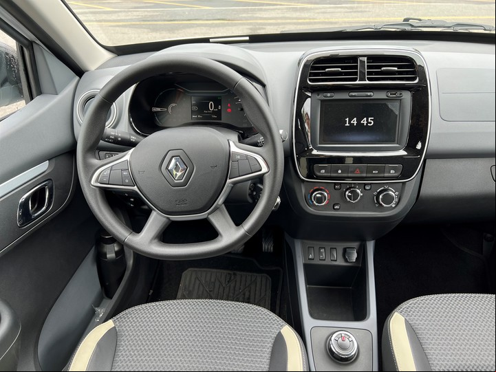El interior del Renault Kwid E-Tech es casi idéntico al del modelo que se vendió entre 2017 y 2021.