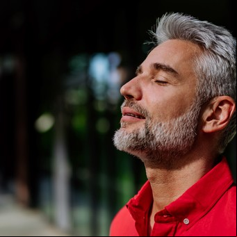 Encontrá la felicidad en la soledad: claves para disfrutar tu tiempo a solas