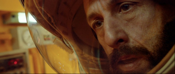 El hombre del espacio, que hace seis meses está solitario y en órbita. Fotos Netflix