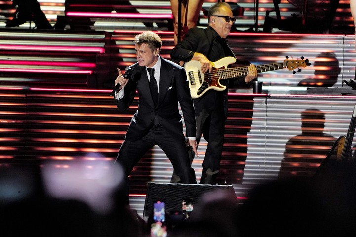 Luis Miguel en vivo en su debut en Movistar Arena. Ahora vuelve al país. Foto: Martin Bonetto