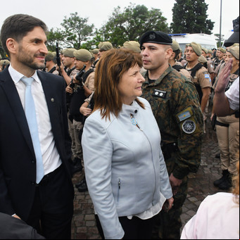 El Gobierno convocó a un comité de crisis por la ola de violencia narco en Rosario y pide la intervención de los militares