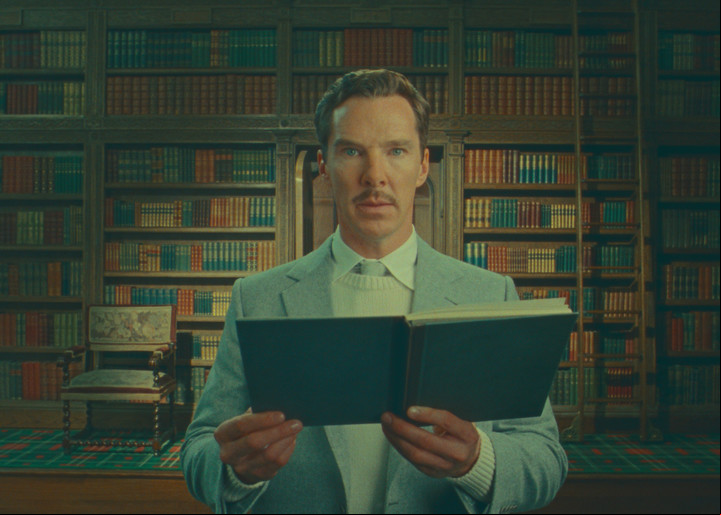 Benedict Cumberbatch en el corto de Wes Anderson, "La maravillosa historia de Henry Sugar". Foto Netflix