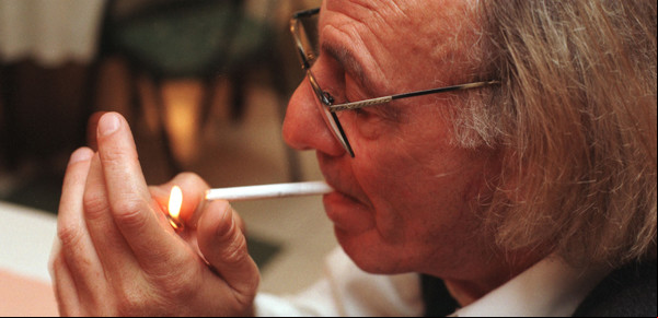 Murió César Luis Menotti: intimidades de charlas que ya no habrá más y el motivo de su nociva debilidad por el cigarrillo