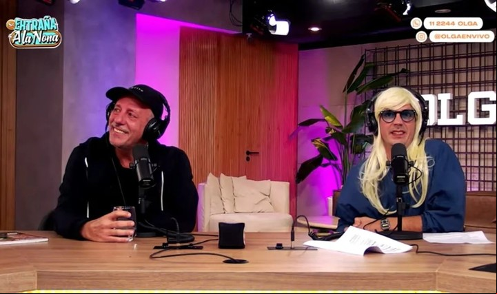 Julián Kartun interpreta a Caro Pardíaco en un programa de OLGA. Captura TV