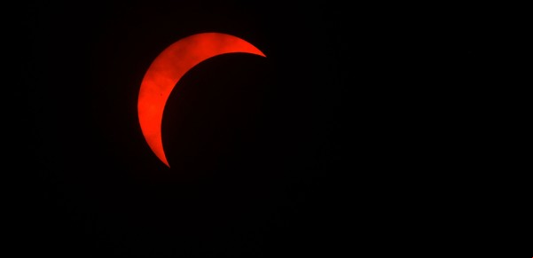 A qué hora fue el eclipse solar este 29 de marzo y cómo se vio en cada país