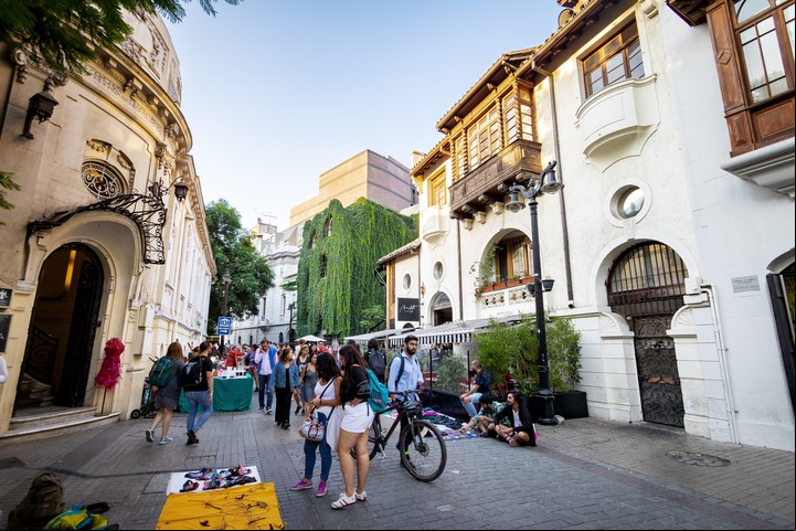 Restaurantes, cafeterías y bares en Lastarria. Foto: Shutterstock