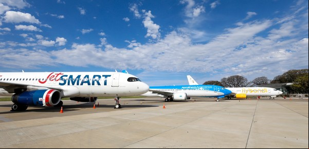 Las aerolíneas “low cost” ya mueven a 4 de cada diez pasajeros dentro de la Argentina