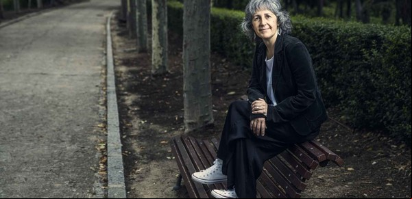 Tereixa Constenla, la periodista que puso nombre a los héroes de la Revolución de los Claveles