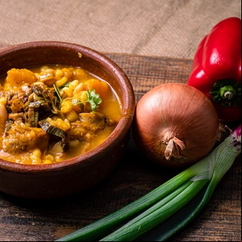 Receta de locro: el "paso a paso" para cocinar el mejor guiso argentino este 1° de mayo