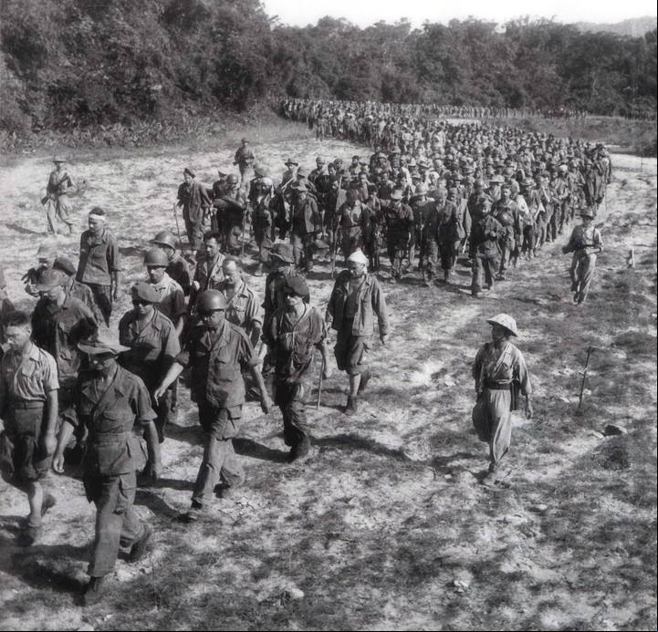 Soldados ses capturados en la batalla de Dien Bien Phu. Foto AFP