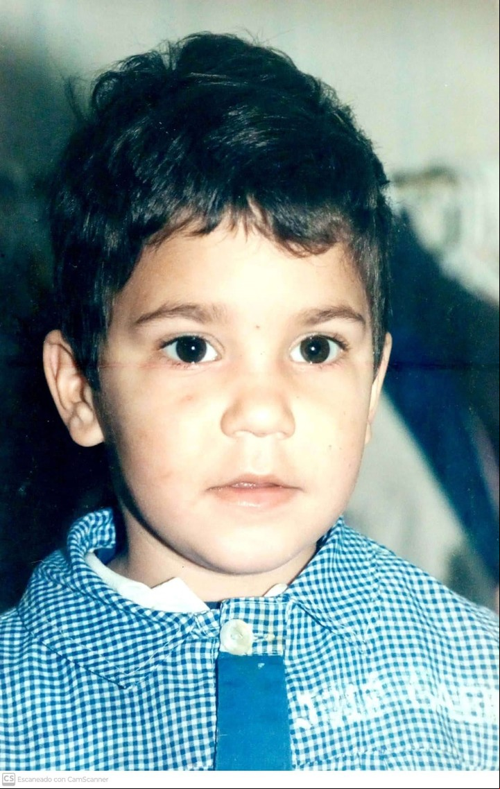 De niño. Gabriel Rodríguez Molina ya con ojos curiosos.