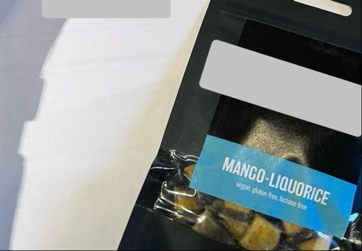 Regalo. Las golosinas que recibió la persona por parte de la compañía en cuestión. Foto: captura/Reddit.